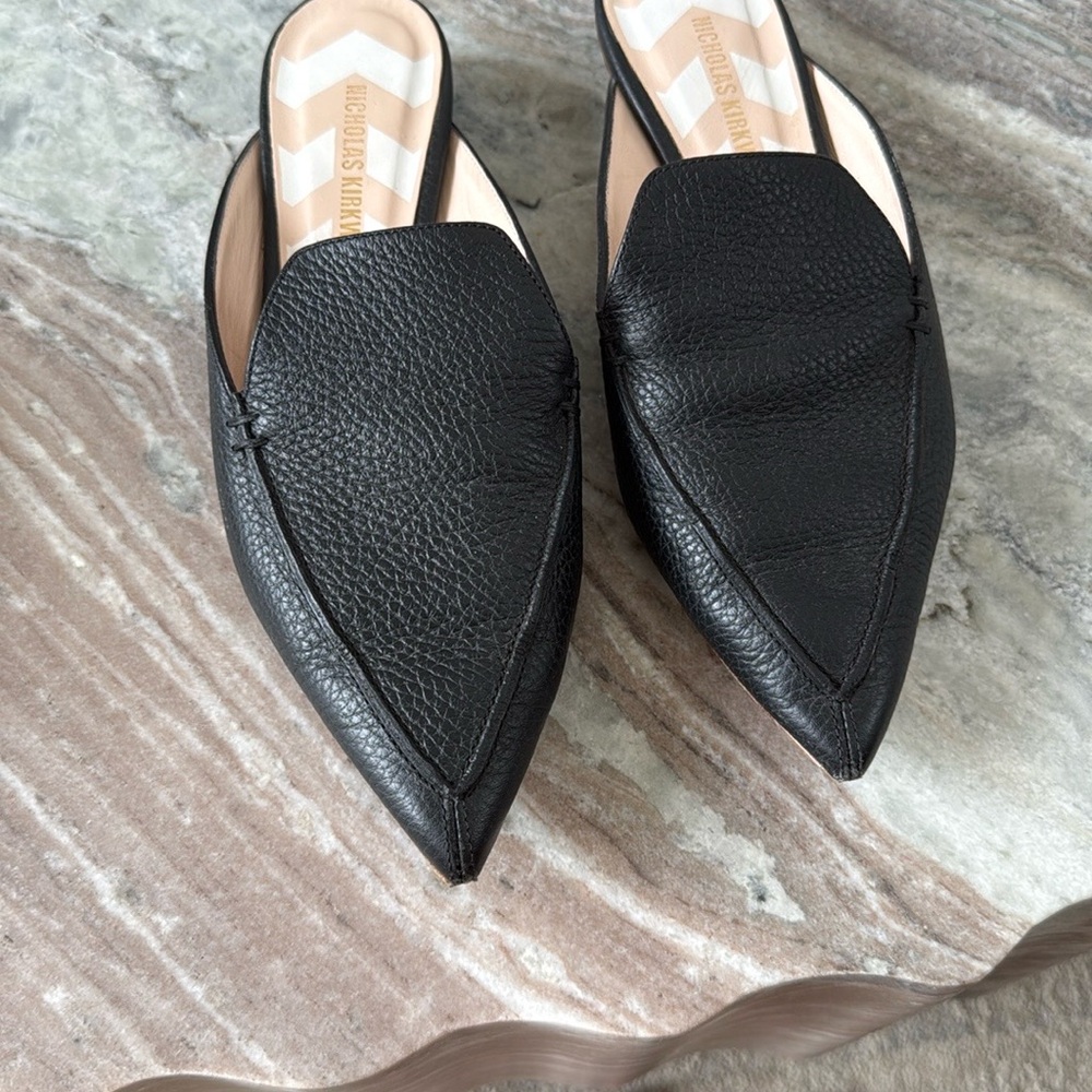 Nicholas Kirkwood Black Leather Flats